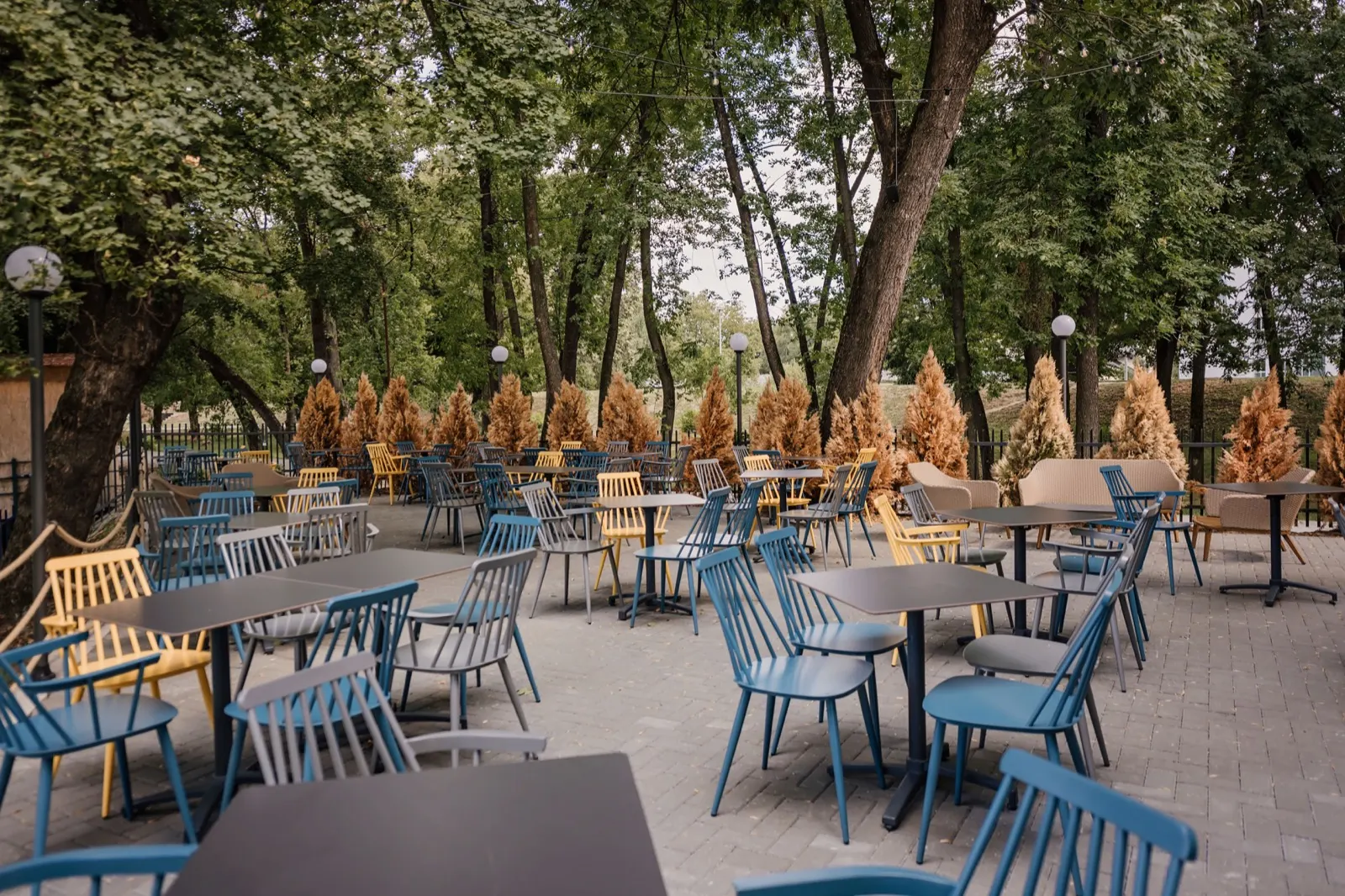 Letnja terasa restorana Lovac